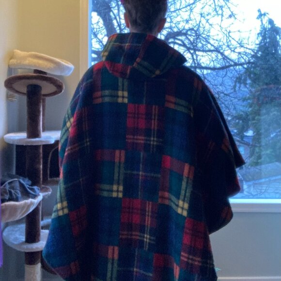 Buttoned Woolen Cape from Johnson Woolen Mills - Picture 5 of 7